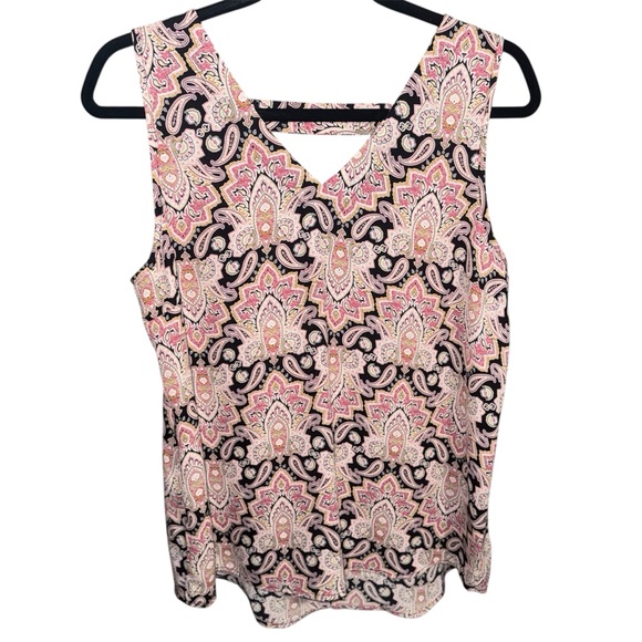 Maurices Tops - Maurice’s Medium Patterned Pink V-Neck Tank Top